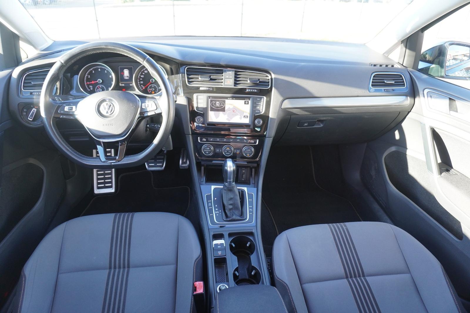 Volkswagen Golf VII Variant 1.2 Allstar BMT DSG Navi PDC