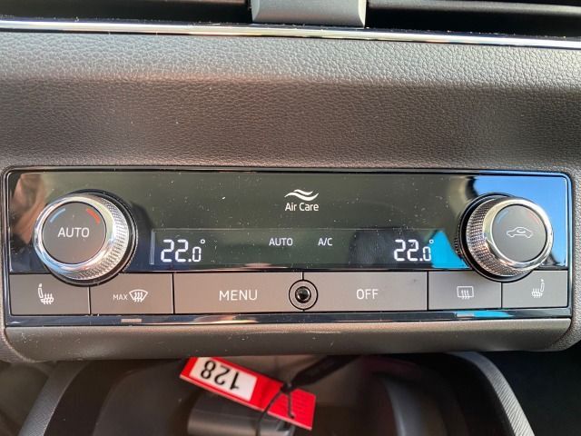 Fahrzeugabbildung SKODA Kamiq Tour TGI 6-Gang NAVI*RFK*LED*5J-Garantie