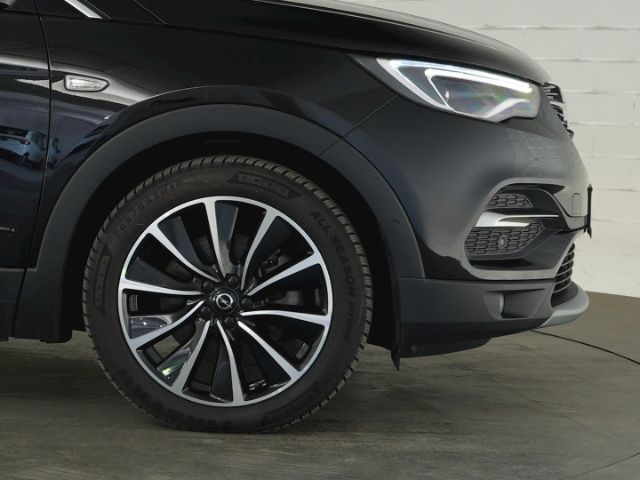 Grandland X ULTIMATE 4X4 PHEV AT+LED LICHT+NAVI+
