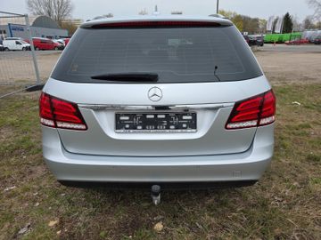 Mercedes E 220 - 5