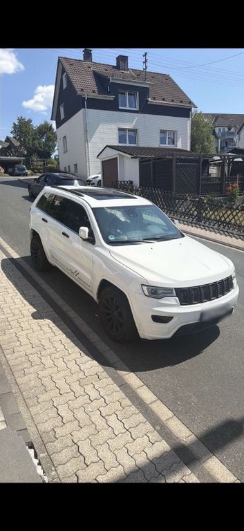Image of Jeep Grand Cherokee