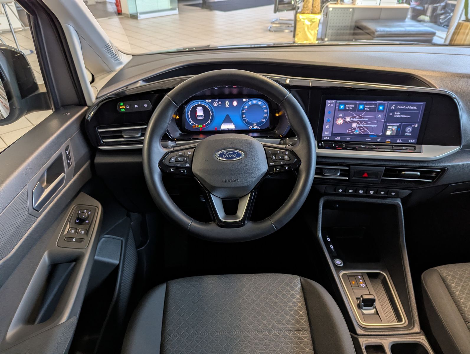 FORD Tourneo Connect L2 Titanium 7-Sitze Bi-LED Cam A - Image 20