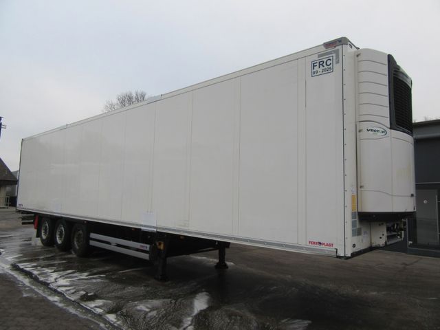 Schmitz Cargobull SKO Cool Blumenbreite Vector 60% Reifen