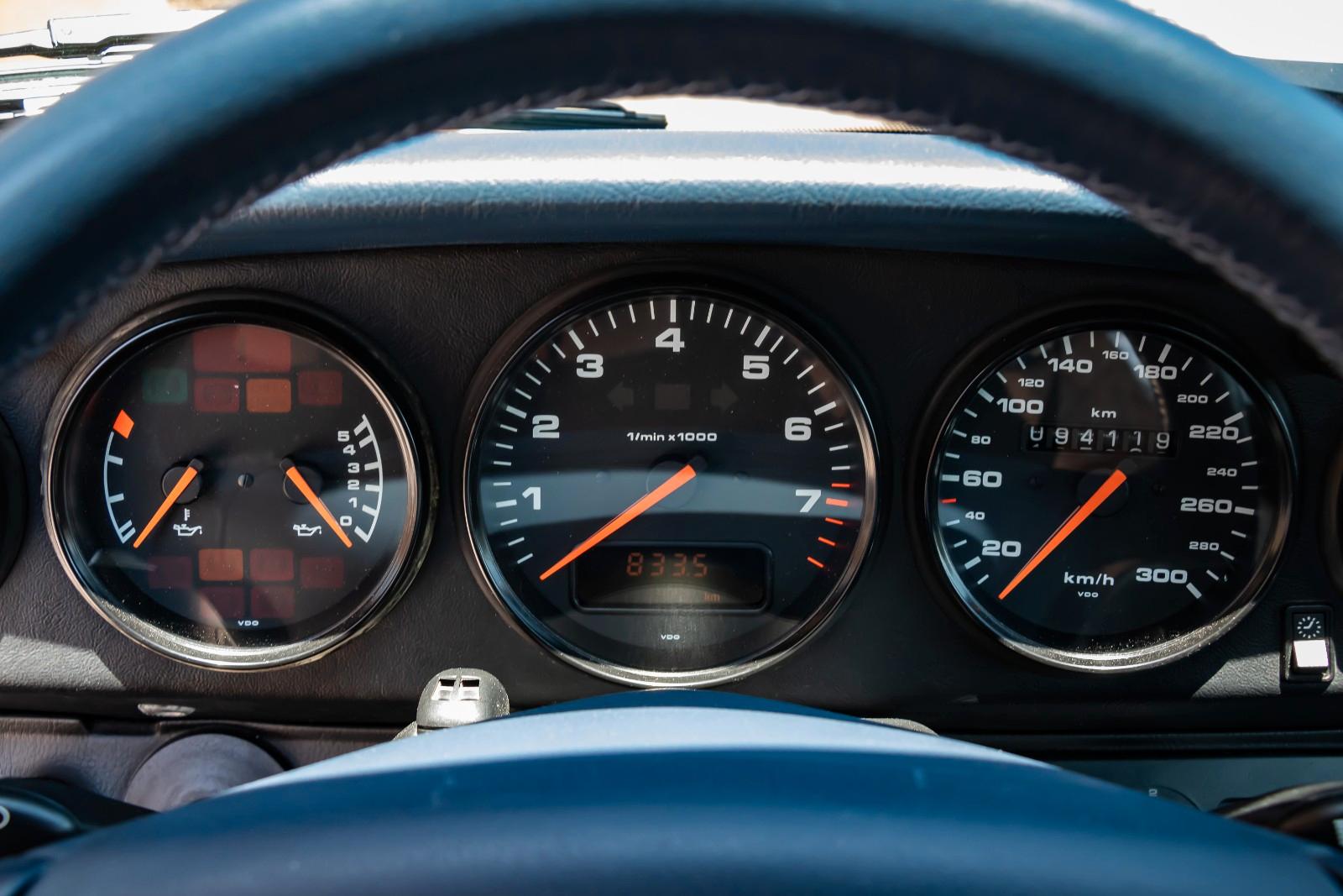 Porsche 993 Carrera Cabriolet