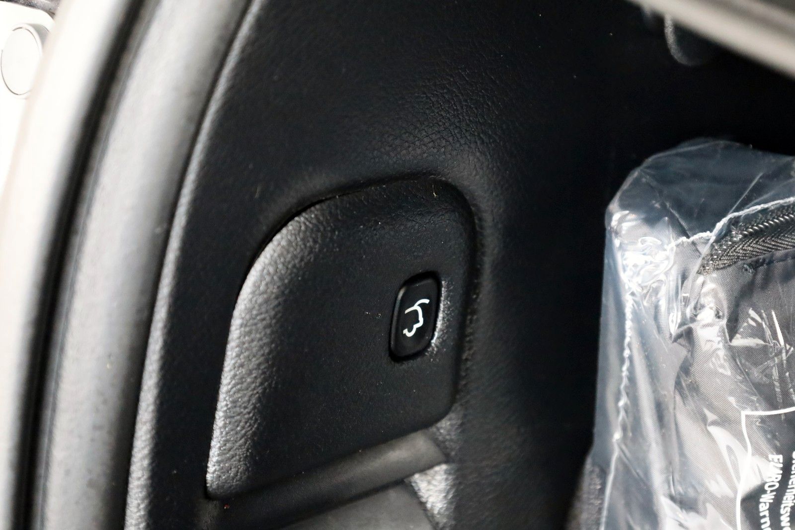 Fahrzeugabbildung Jeep Grand Cherokee 3.0CRD Summit Leder,Navi,Panorama