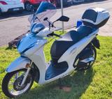 Honda SH350i Garagenfahrzeug - HONDA ROLLER SH 350 I