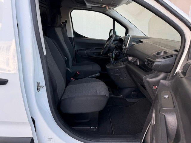 Fahrzeugabbildung Opel Combo E Cargo Edition 1.2l 110PS PDC!