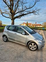 Mercedes-Benz Mercedes A 180 W169 Avantgarde - Mercedes-Benz A-Class mit Benzin-Antrieb: W169