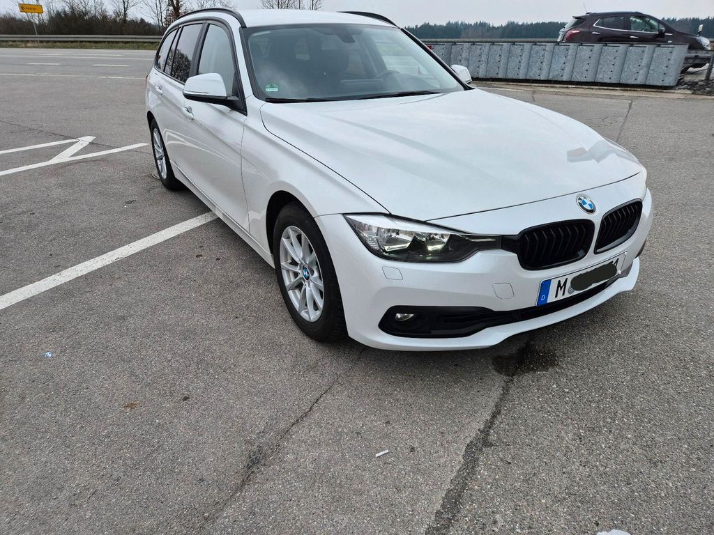 Image of BMW 320