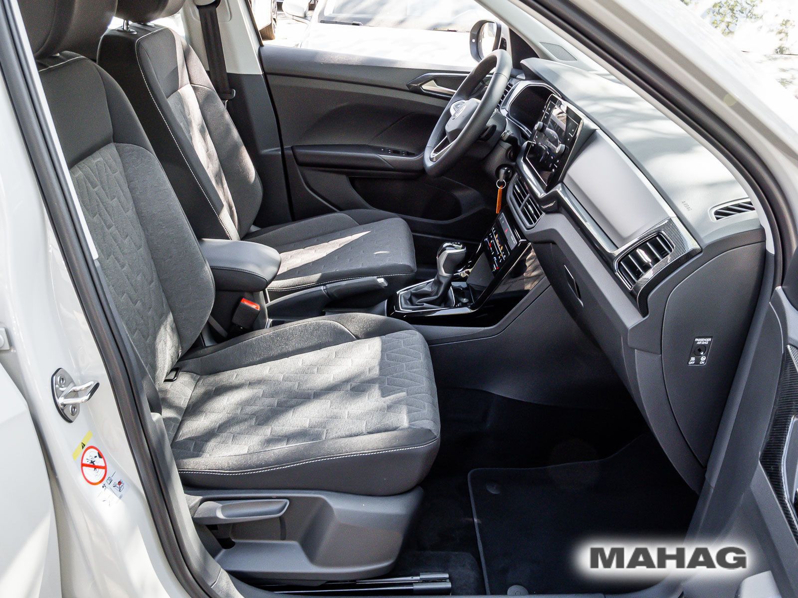 Volkswagen T-Cross - Bild 12