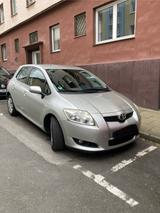 Toyota Auto Toyota - Toyota Auris in Bochum