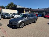 Mercedes-Benz E 220 d T Kam Ambiente LED Schiebed. Navi AHK - gebrauchte Mercedes-Benz E 220 aus dem Jahr 2017