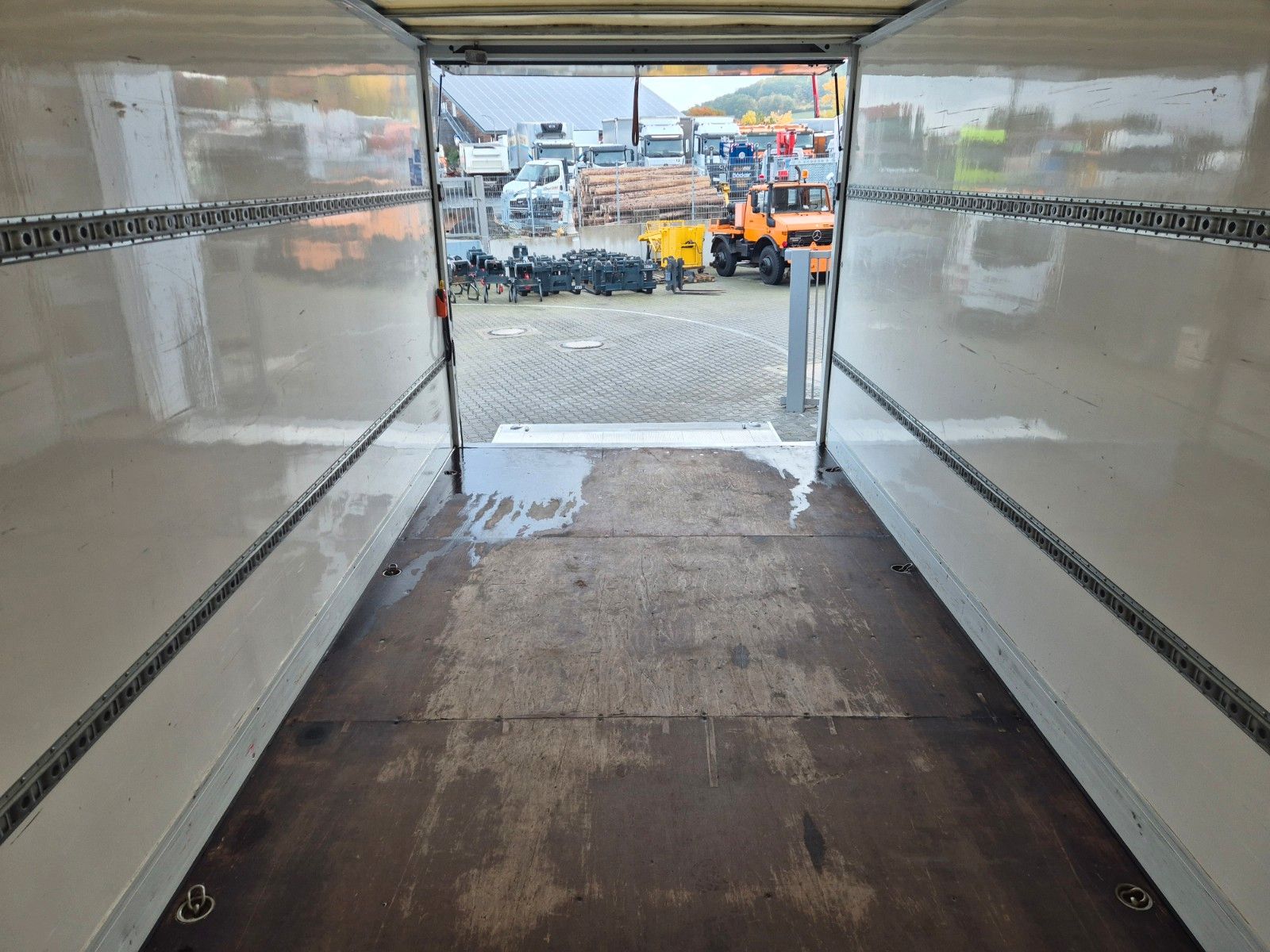 Fahrzeugabbildung Iveco Eurocargo ML75E21 LBW Klima 3 Sitze