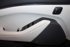 Fahrzeugabbildung Ford Mustang Mach-E 99 kWh AWD White Edition