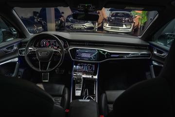 2023 AUDI RS6 — миниатюра 36