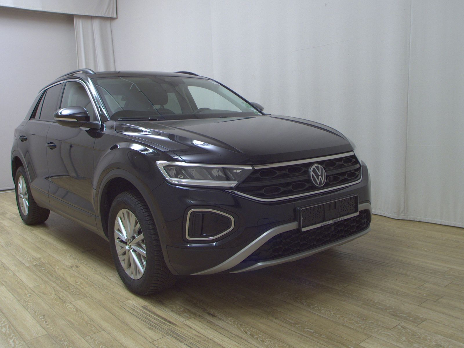 Volkswagen T-Roc 1.0 TSI Life LED DC Shz PDC Klima foto 3