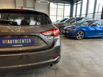 MYAUTOCENTER – Gebraucht- und Jahreswagen mit Werkstattservice in Pfaffenhofen Mazda 3 Lim. Exclusive-Line *LED*PDC*Klima*