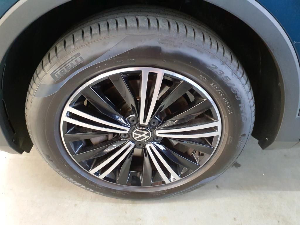 Volkswagen Tiguan Elegance 1.4TSI eHybrid 180kW AHK*PDC*RFK