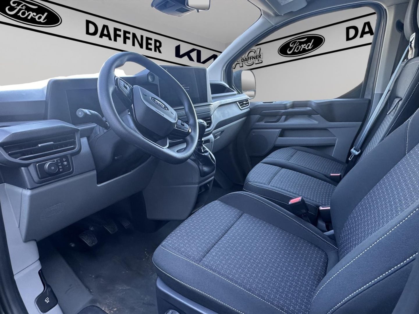 Fahrzeugabbildung Ford Transit Custom Kasten 300 L2 Trend FWD 2.0 EcoBl