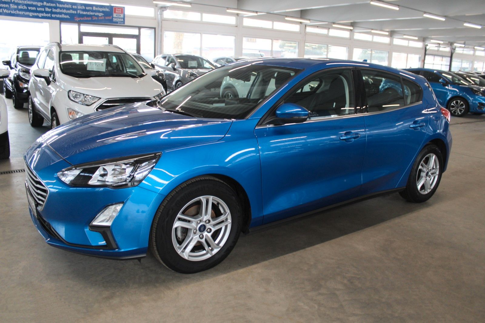 Fahrzeugabbildung Ford Focus Cool & Connect LED NAVI CAM PDC WinterPak.