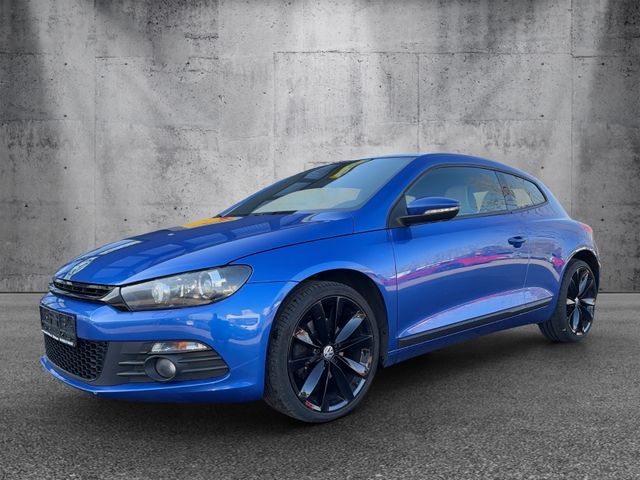 Volkswagen Scirocco 2.0TSI DSG NAVI Bi-XENON LEDER DYNAUDIO