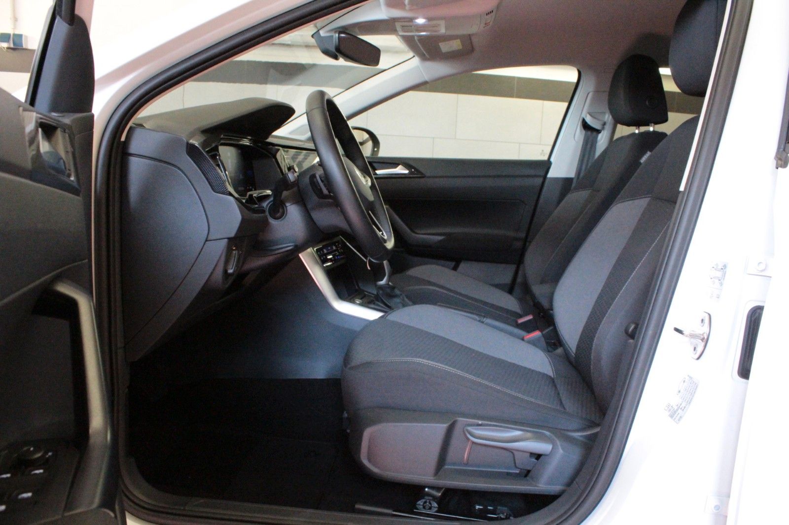 Fahrzeugabbildung Volkswagen Taigo 1.0 TSI, Life *Kamera*Sitzhzg*#15387