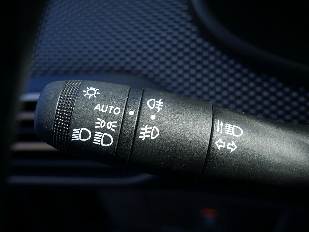 Fahrzeugabbildung Dacia Sandero Stepway Expression TCe 90 CVT Automatik