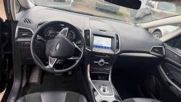Ford S-Max - 8