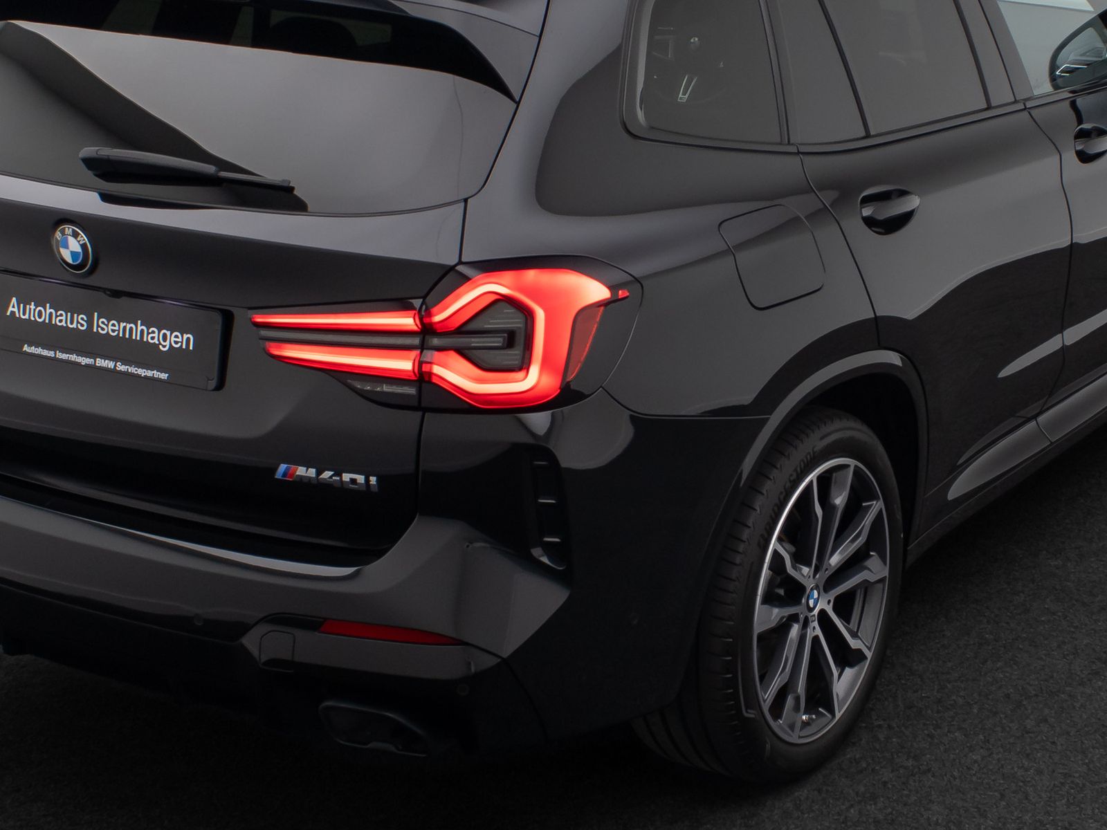 Fahrzeugabbildung BMW X3 M40i Panorama HUD DAB HiFi Laser Kamera 20"