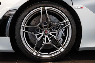 2017 Mclaren 720S — миниатюра 15