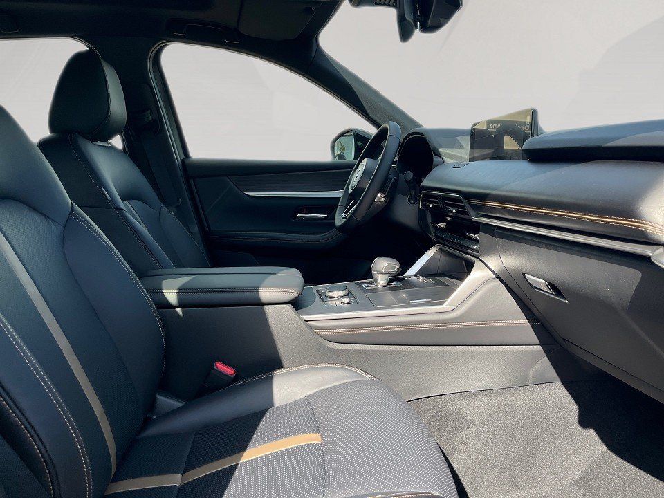 Fahrzeugabbildung Mazda CX-60 Plug-in Homura PANO