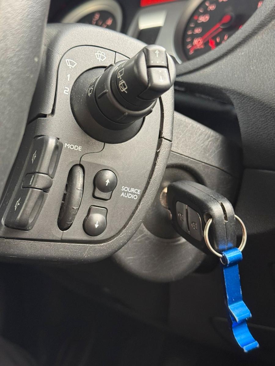Renault Clio 2009 — photo 10