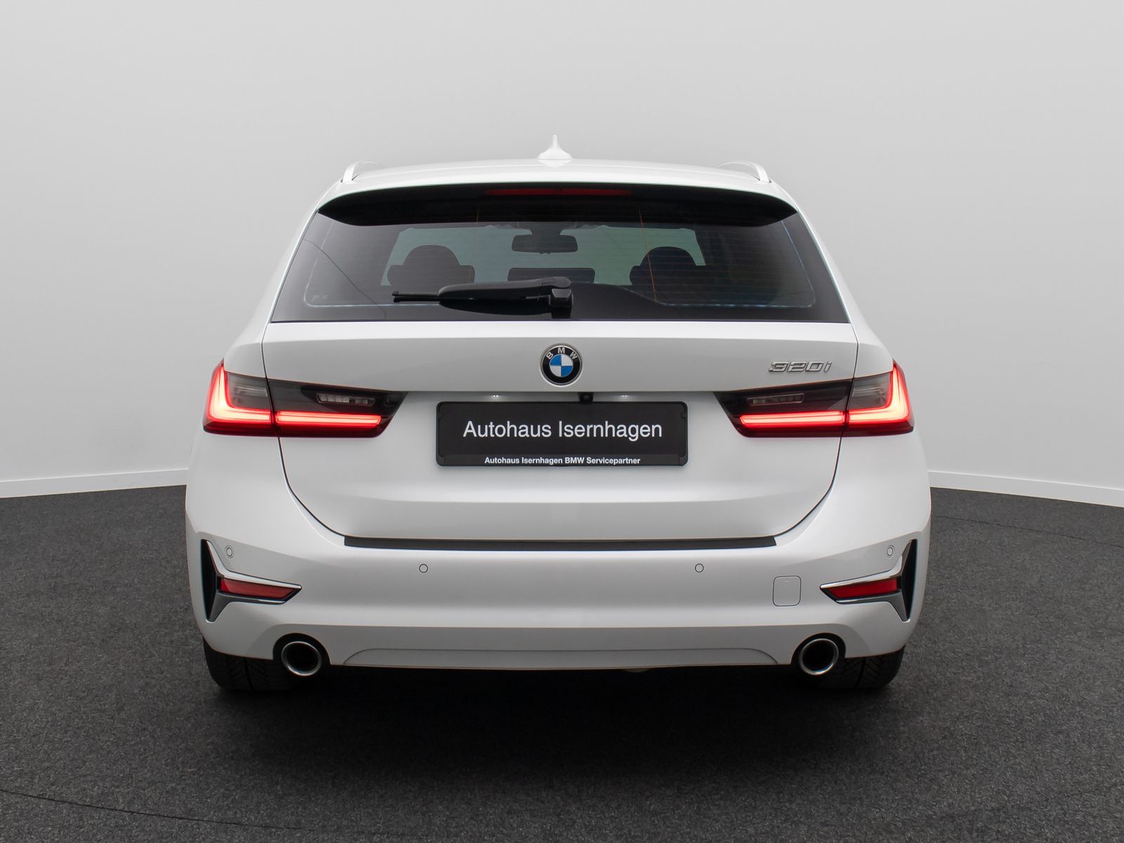 Fahrzeugabbildung BMW 320i Luxury Line Laser HUD Panorama Alarm AHK Hi