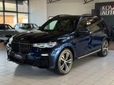 BMW X7 xDrive 40d M Sport Full Options - blaue BMW X7