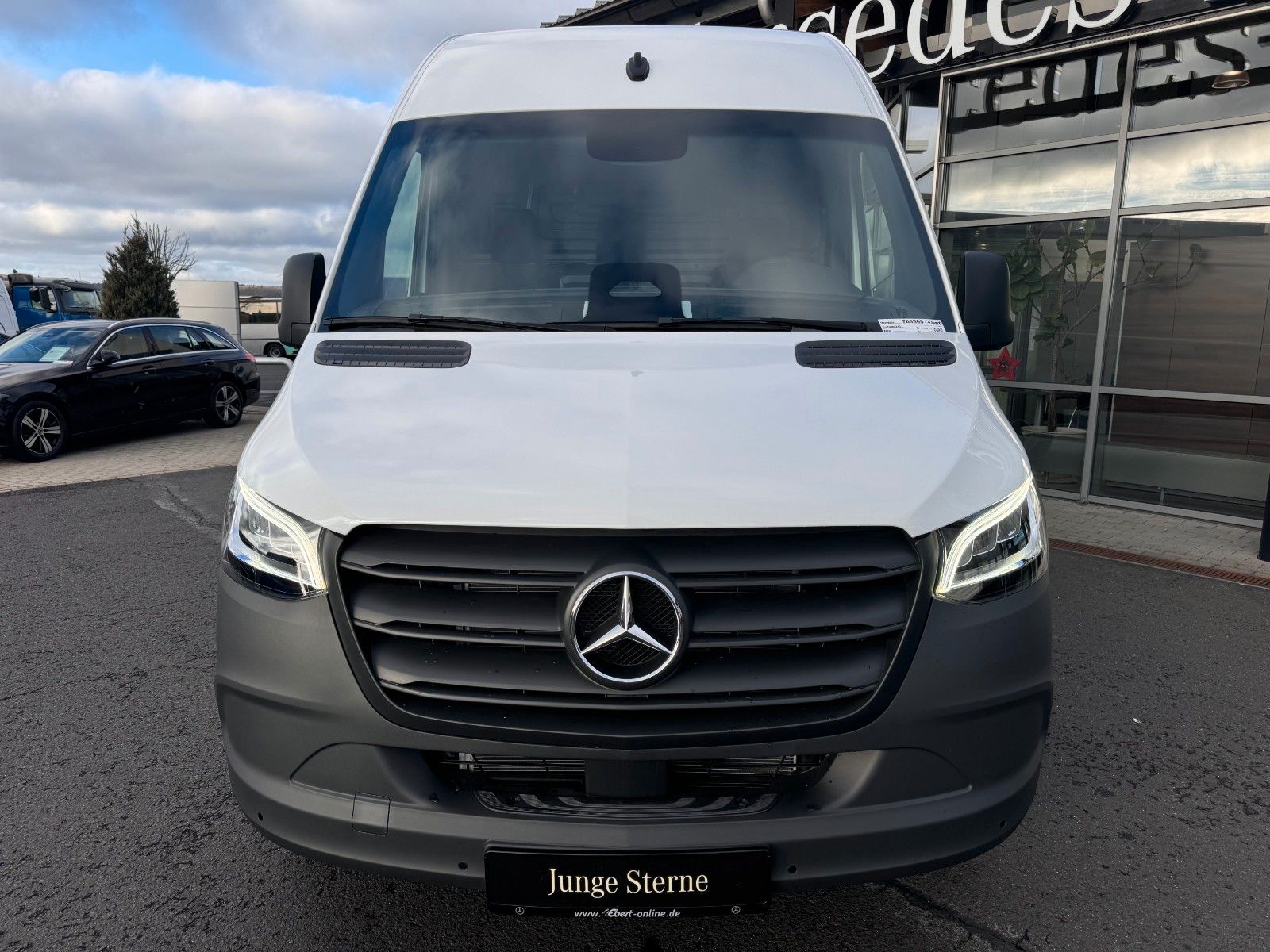 Fahrzeugabbildung Mercedes-Benz Sprinter 319 CDI 4325 Klimaautom Kamera LED