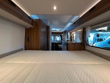 Fahrzeugabbildung HYMER / ERIBA / HYMERCAR Eriba Touring 530 - Legend -Modell 2023