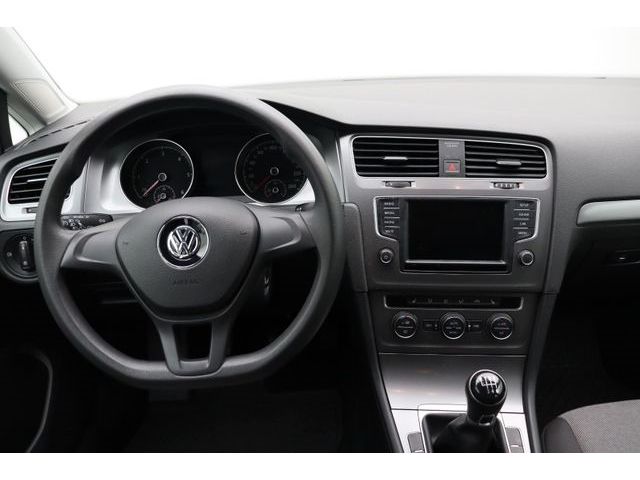 Fahrzeugabbildung Volkswagen Golf 1.6 TDI Klimaautomatik-2-Zonen SHZ