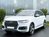 Audi Q7 3.0 TDI Quattro S-line Sport / Plus - Audi Q7: Sport