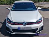 Volkswagen Golf VII GTI Performance 2.0 TS... - Volkswagen Golf mit Benzin-Antrieb: Kleinwagen, 2.0