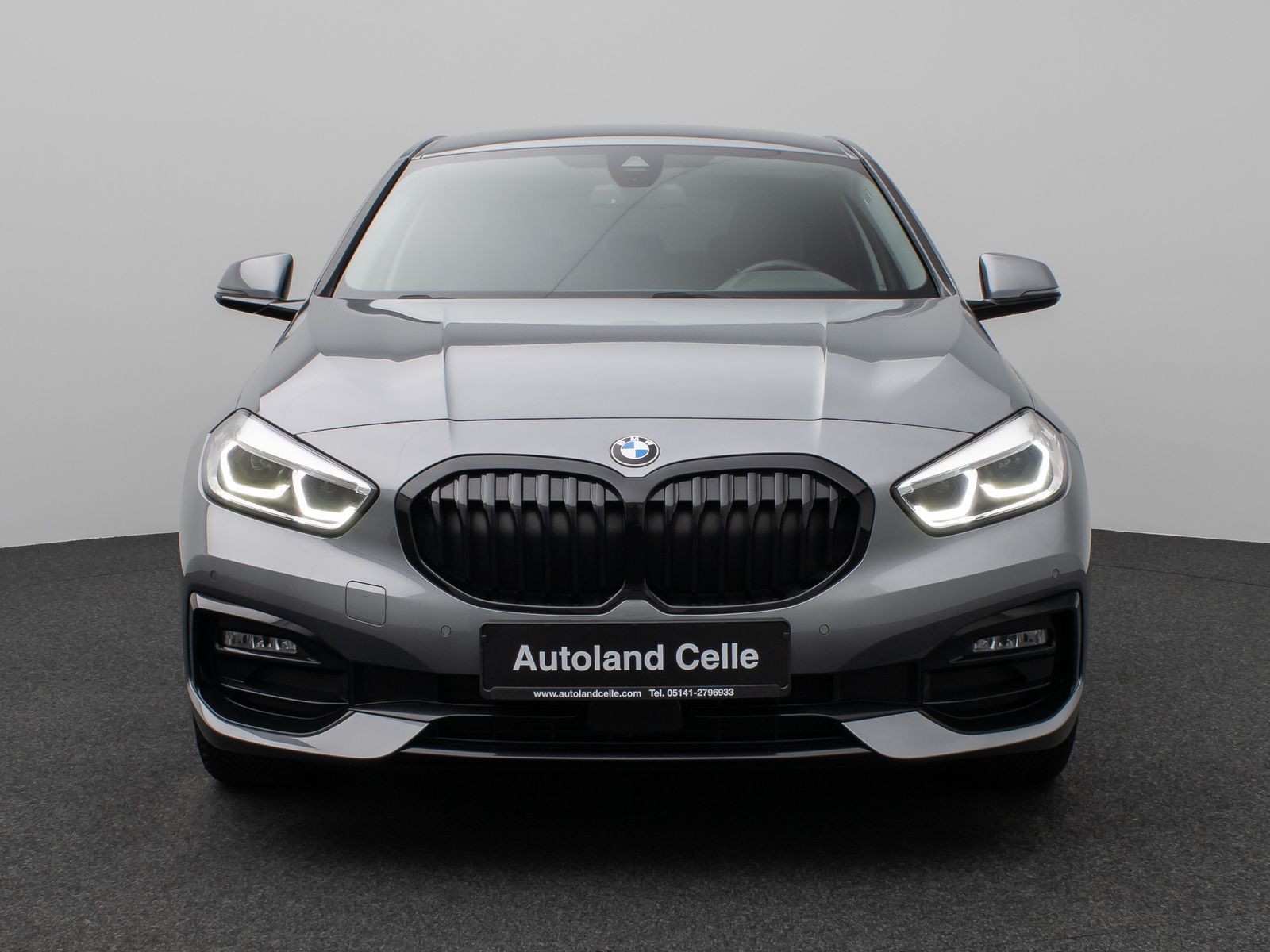 Fahrzeugabbildung BMW 118i Sport Line DAB HiFi Lenkrhz Fernlichtassist