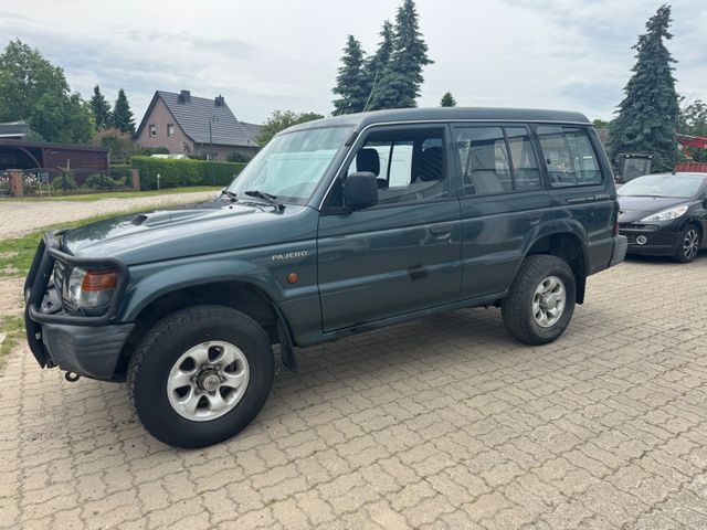 Mitsubishi Pajero Intercooler Turbo 4x4 Allrad 1.Hand