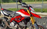 Ducati HYPERMOTARD 950 SP + HELM - DUCATI HYPERMOTARD