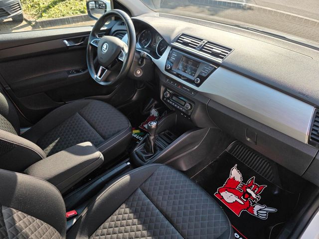 SKODA Fabia — Foto 24