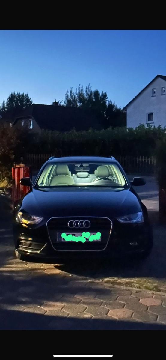 Audi A4 2012 — rear view