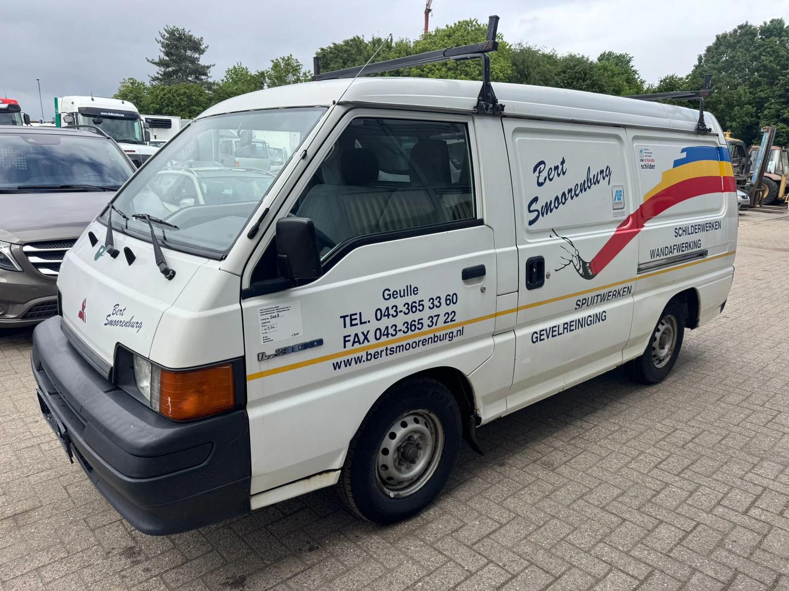 Mitsubishi L 300 **LONG CHASSIS-2X SLIDINGDOOR**