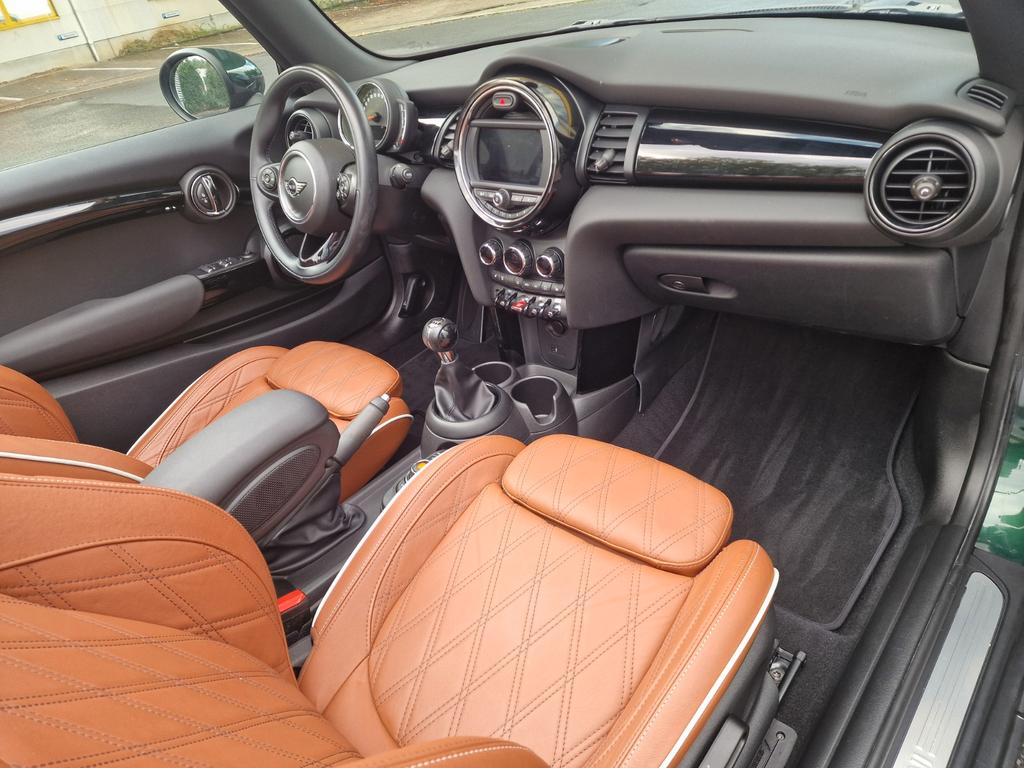 MINI Cooper Cabrio