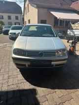 Volkswagen Vw Golf IV/ 4 2.0 Benzin 130t km tüv neu - Volkswagen Golf aus 2000: Iv
