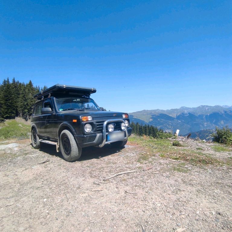 Image of Lada Niva