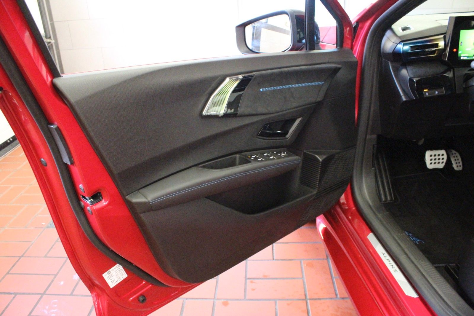 Fahrzeugabbildung Renault Clio VI E-Tech 160 Full Hybrid Esprit Alpine