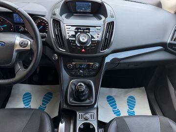 Ford Kuga - 11